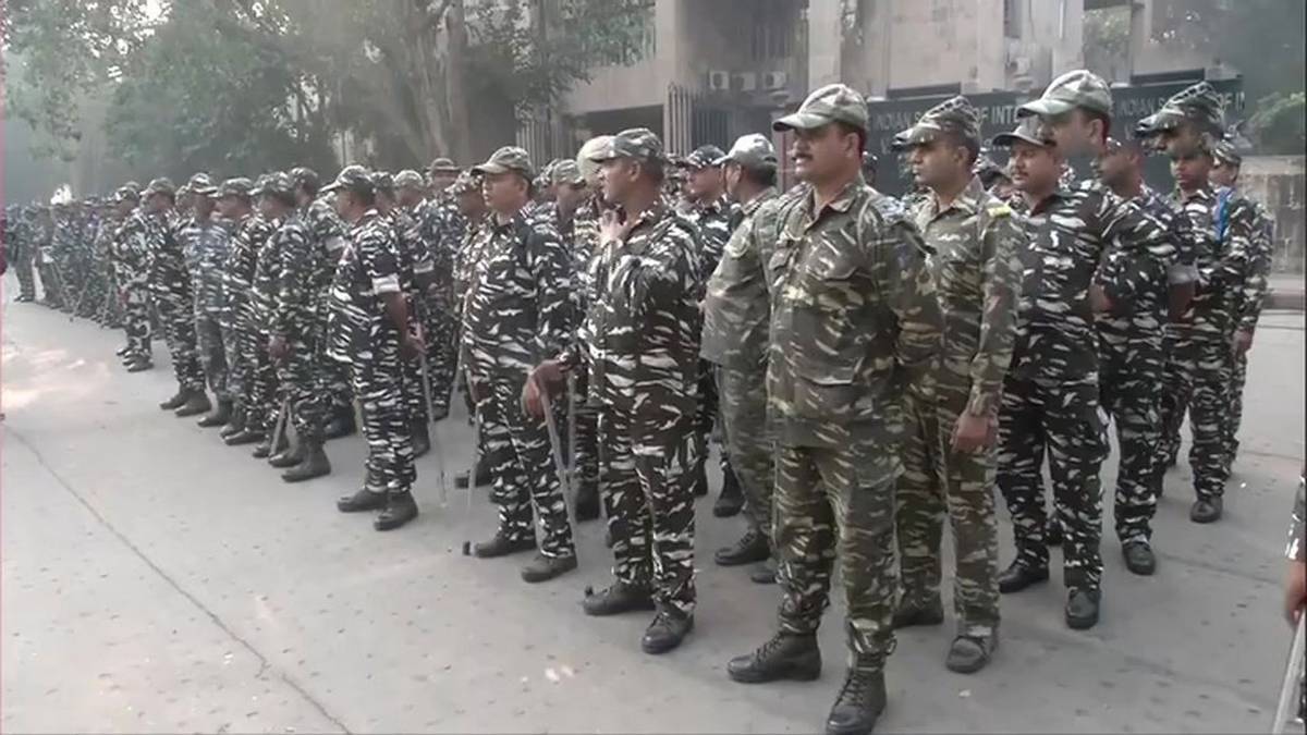 दिल्ली में हाई अलर्ट (फोटो-ANI)