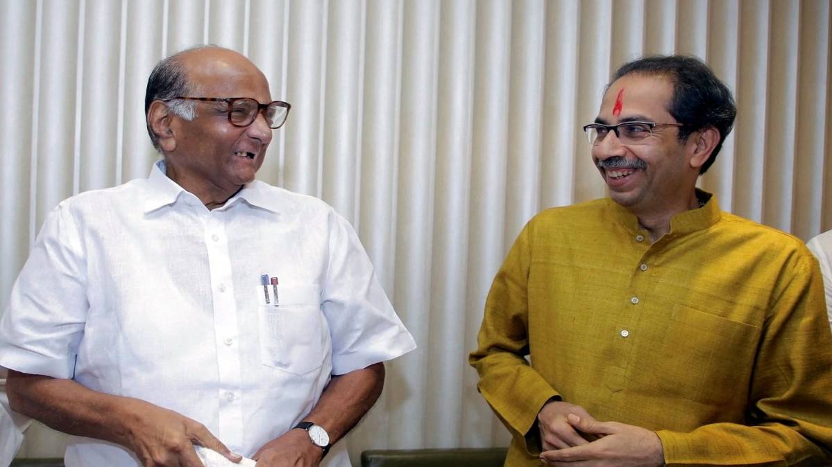 शरद-ठाकरे की बैठक (फाइल फोटो-PTI)