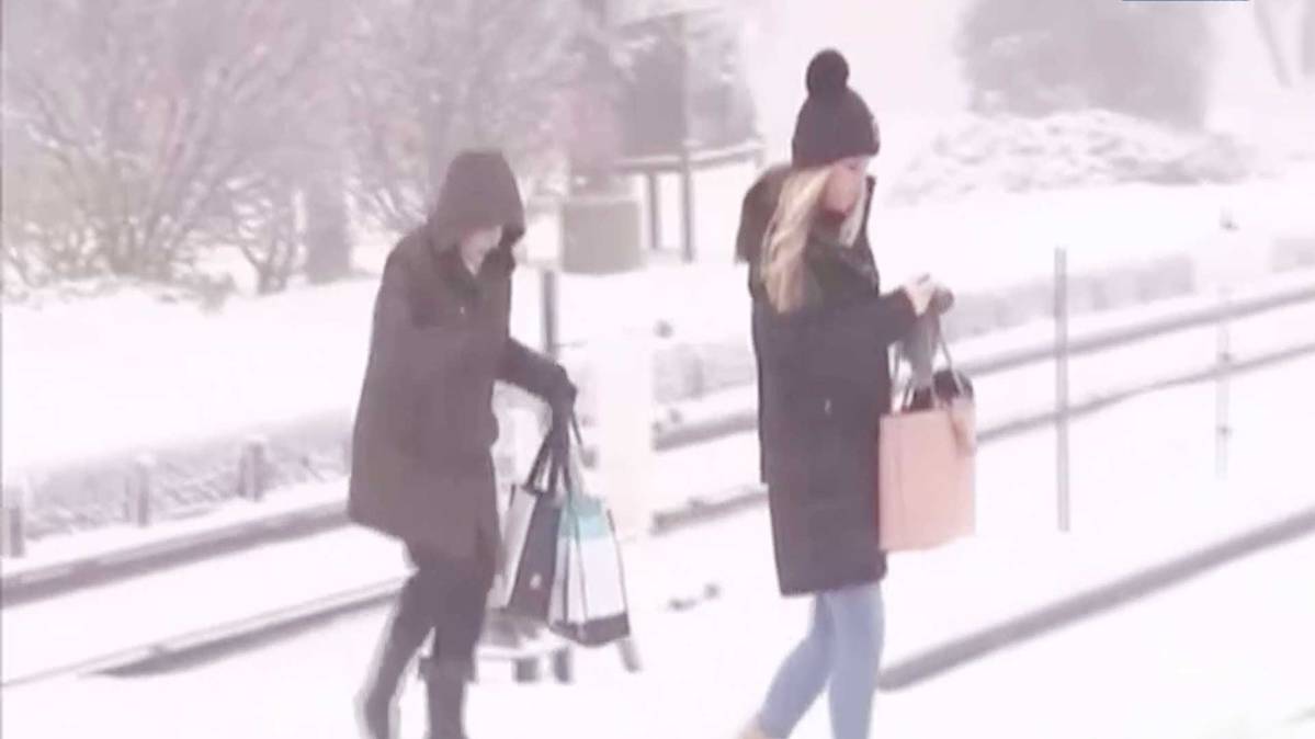 शिकागो में भारी बर्फबारी