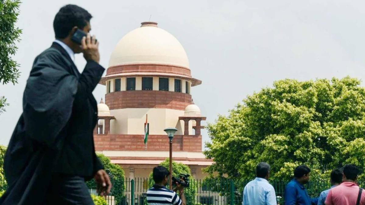 SC has told the J&K administration that it will have to respond to all questions on the Kashmir situation. (PTI photo)