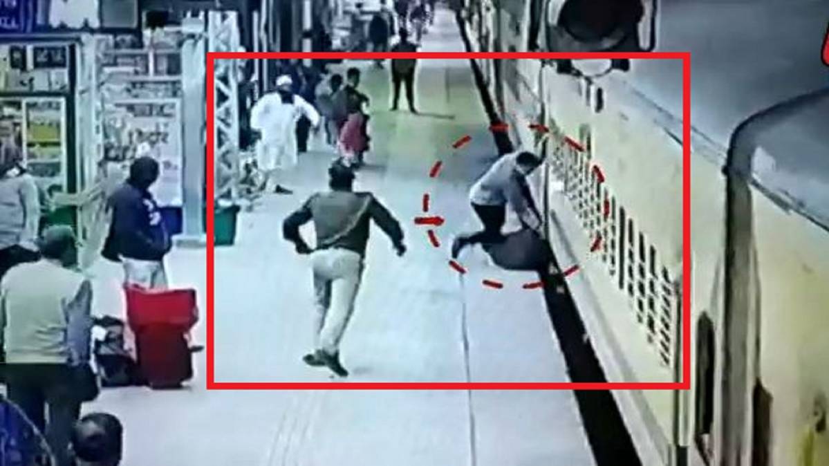 RPF जवानों ने बचाई दो यात्रियों की जान