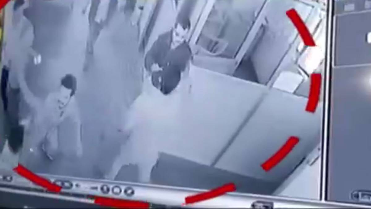 ARTO ऑफिस में हंगामा