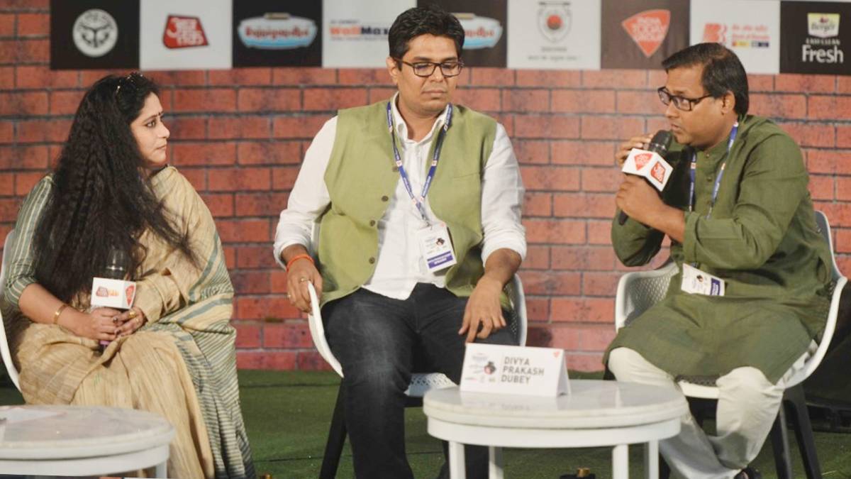 साहित्य आजतक के मंच पर विजयश्री तनवीर, दिव्य प्रकाश दुबे और सत्य व्यास