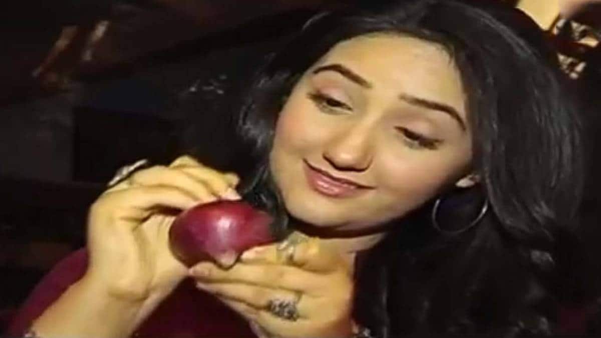 प्याज की कीमतों से परेशान स्टार्स