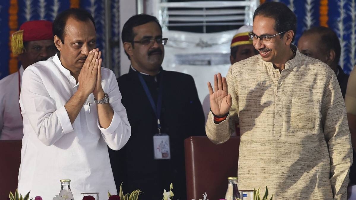 अजित पवार संग उद्धव ठाकरे