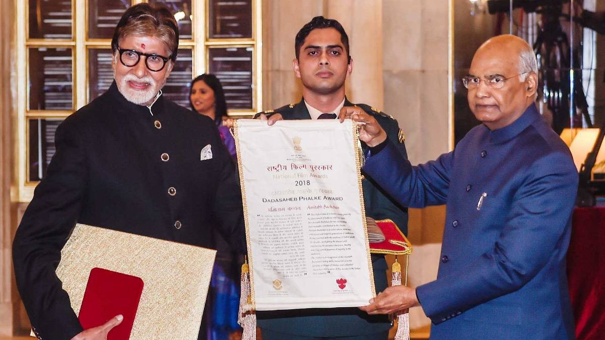 अमिताभ को दादा साहब फाल्के अवार्ड