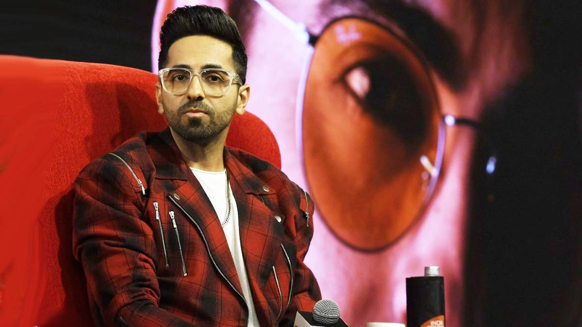 एजेंडा आजतक के मंच पर बॉलीवुड एक्टर आयुष्मान खुराना