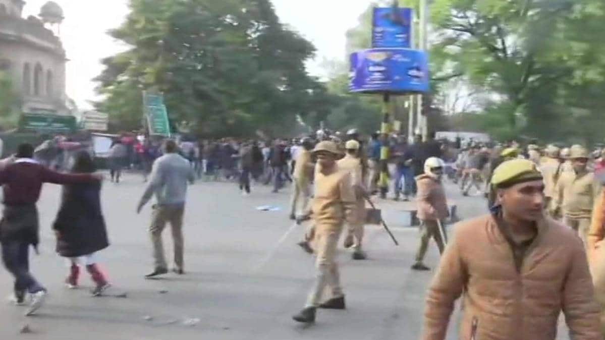 नागरिकता संशोधन बिल का विरोध प्रदर्शन (फोटो ANI)