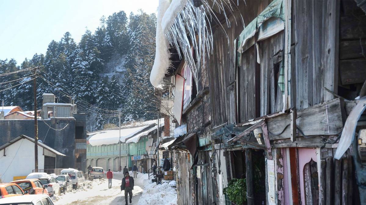 देशभर में ठंड का कहर (PTI Photo)