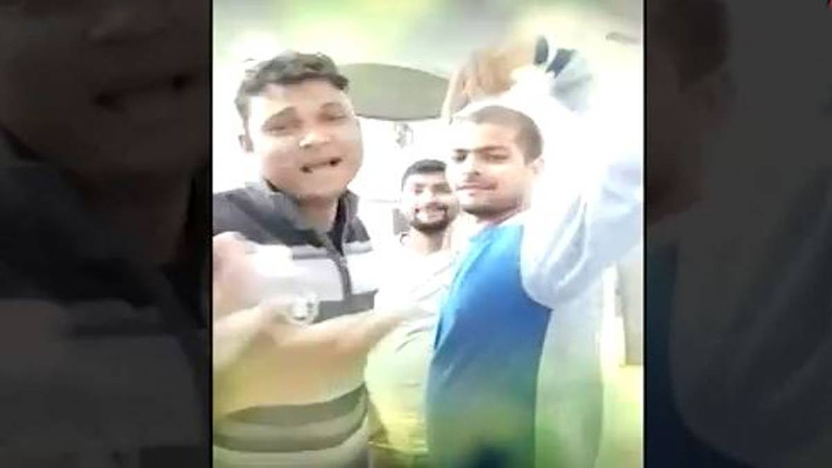 अस्पताल में डांस