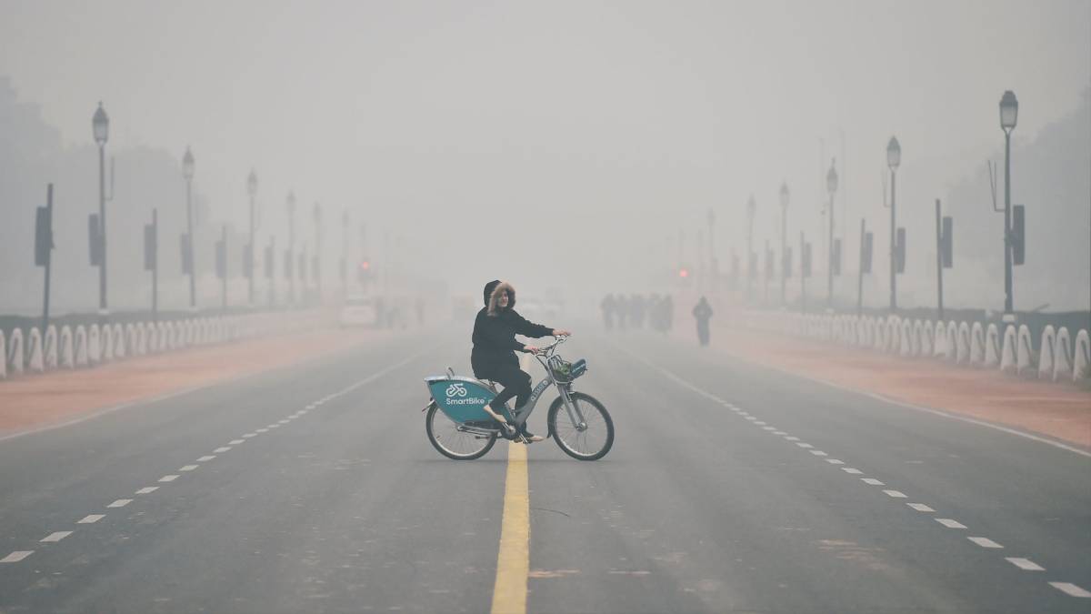 दिल्ली में ठंड (फोटो-PTI)