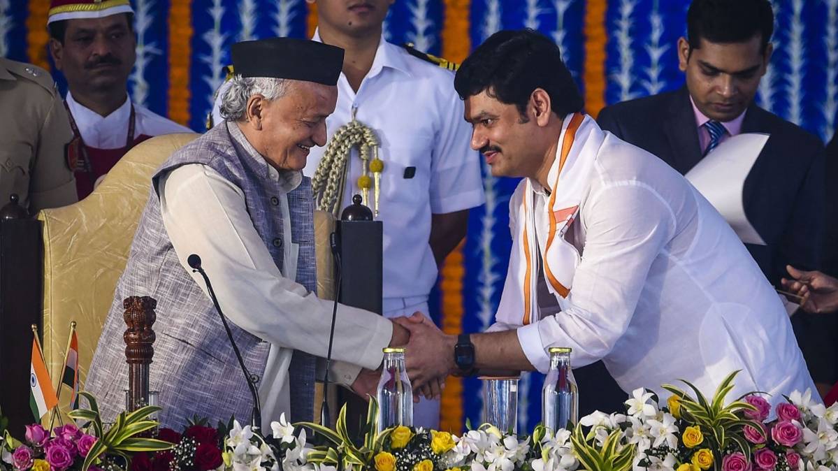 धनंजय मुंडे भी मंत्री बने.(PTI Photo)