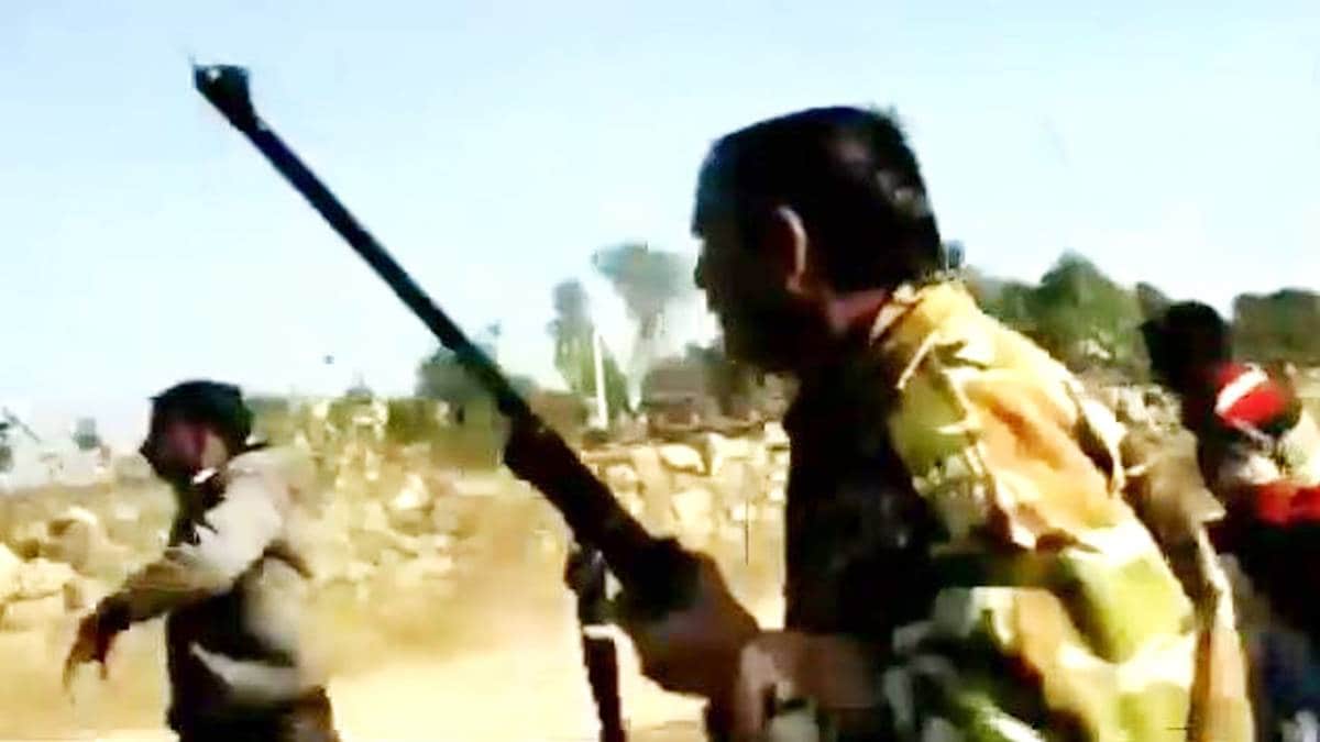 बिजली कंपनी की टीम पर हमला