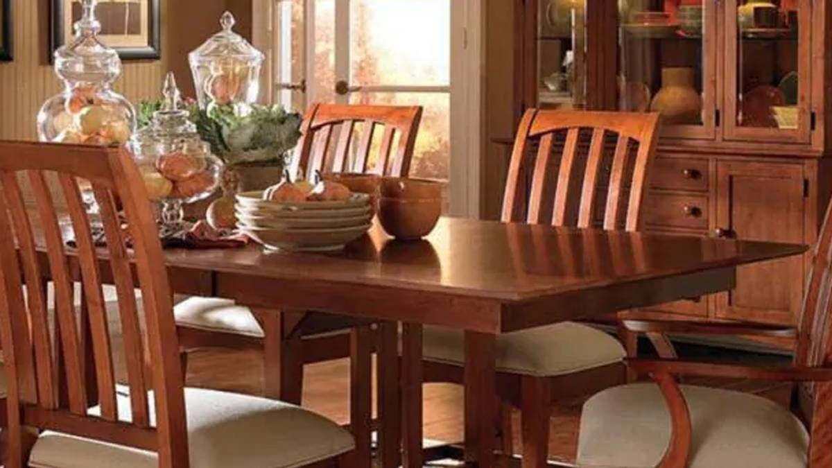 फर्नीचर