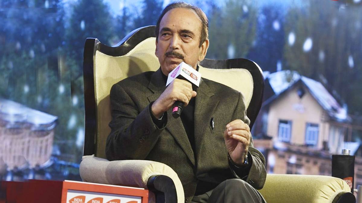 गुलाम नबी आजाद ने पूछा- कश्मीर के 3 पूर्व CM नजरबंद, हालात नार्मल कैसे?