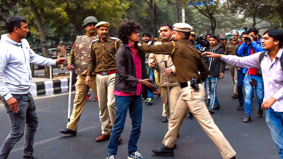 JNU छात्रों का प्रदर्शन (PTI)