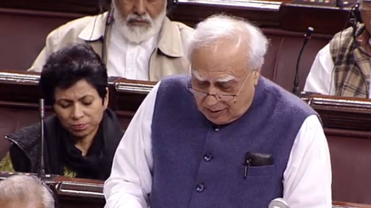 राज्यसभा में कपिल सिब्बल (फोटो-ANI)