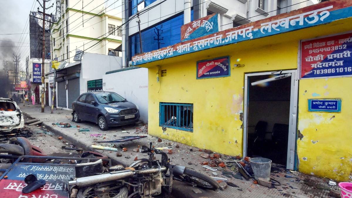 उत्तर प्रदेश के कई शहरों में विरोध प्रदर्शन