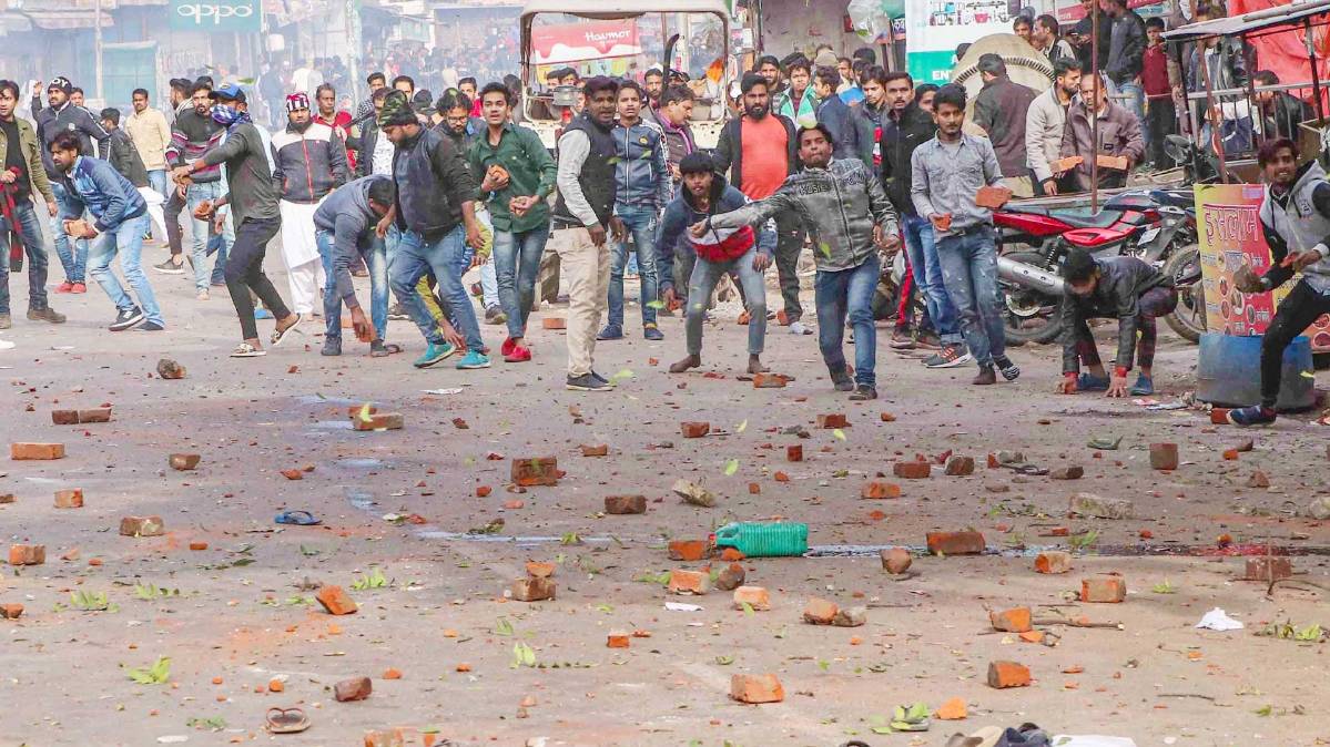 लखनऊ में हुए हिंसक प्रदर्शन (फोटो-PTI)
