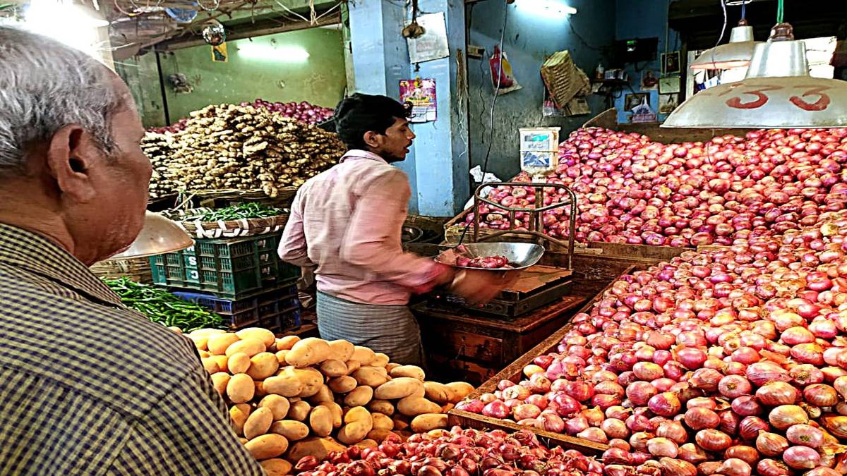 बढ़ती प्याज की कीमतें