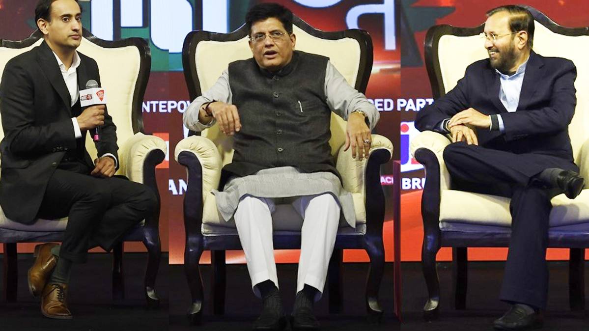 एजेंडा आजतक 2019 के मंच पर रेल मंत्री पीयूष गोयल