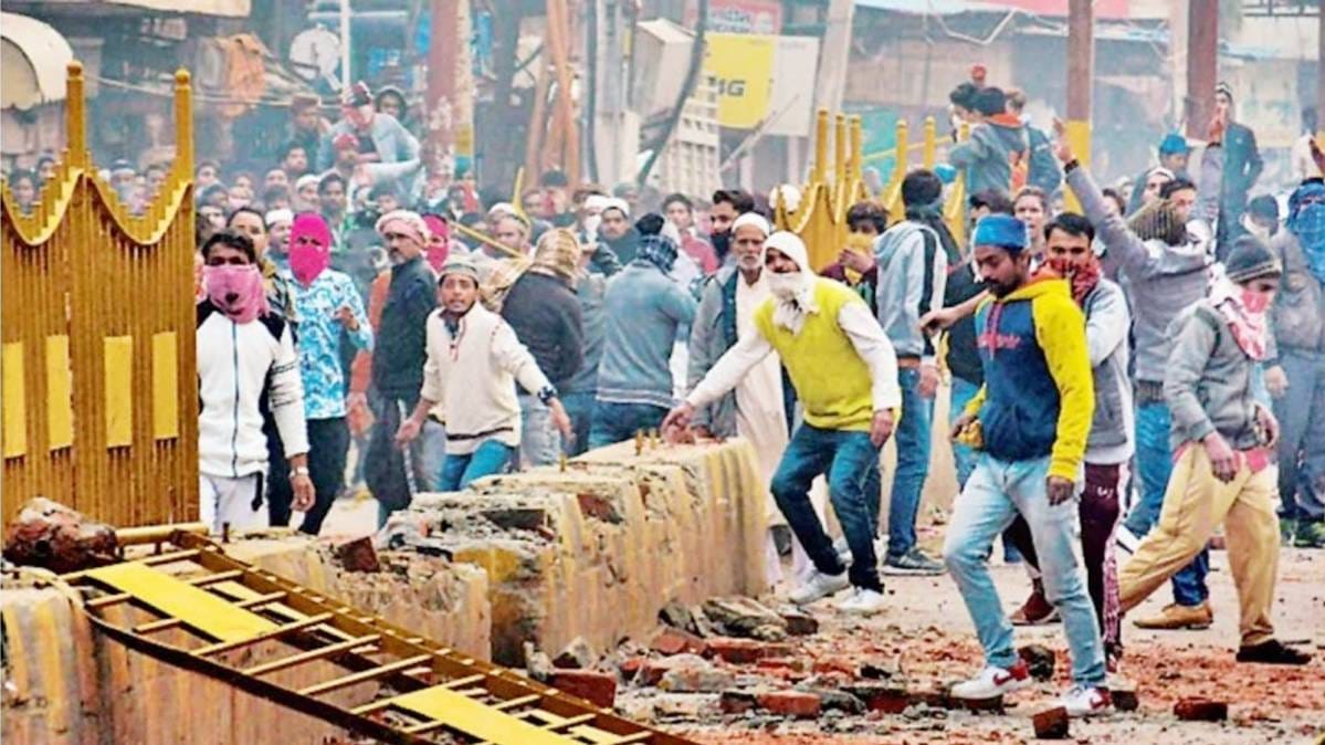 मेरठ में CAA के विरोध में हुई हिंसा(फोटो-PTI)