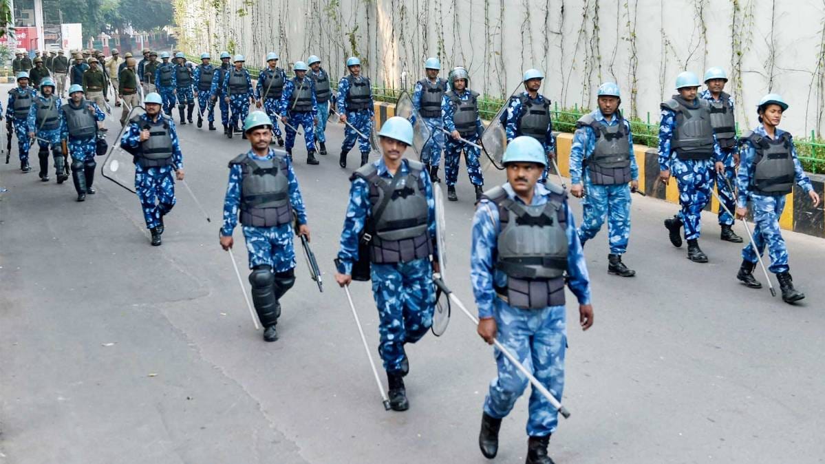 रैपिड एक्शन फोर्स तैनात (फोटो-PTI)