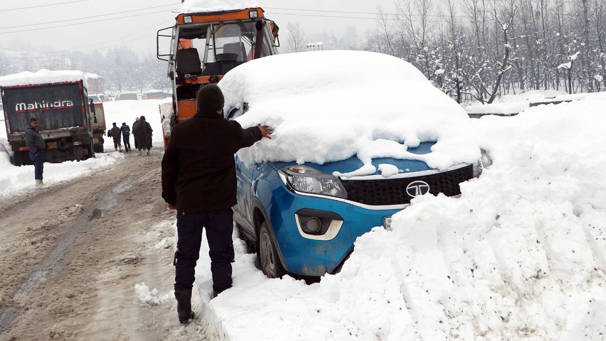 बर्फबारी