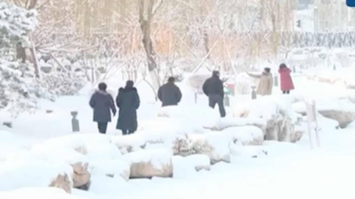 चीन में भारी बर्फबारी