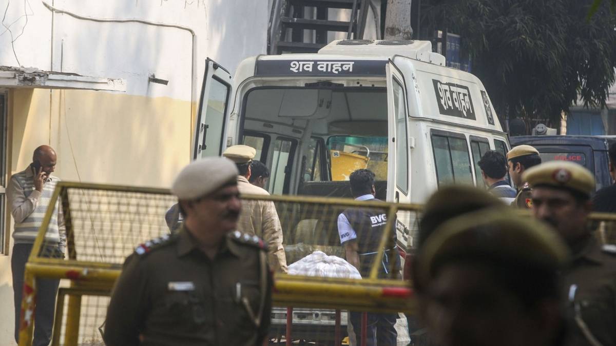 उन्नाव गैंगरेप पीड़िता की सफदरजंग अस्पताल में मौत (PTI Photo)