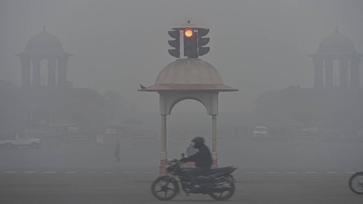 दिल्ली में सर्दी ने तोड़ा रिकॉर्ड (फोटो-PTI)