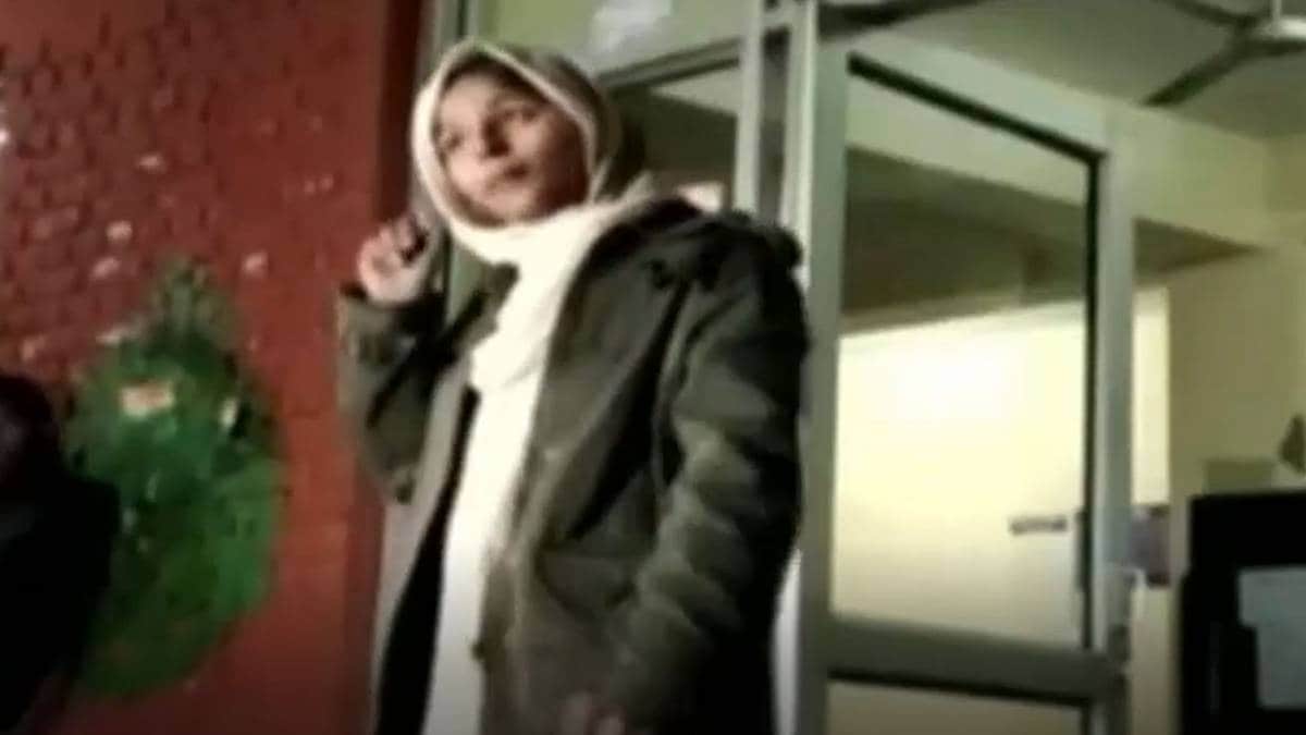 JNU छात्रा आफरीन