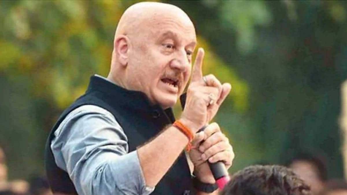 अनुपम खेर