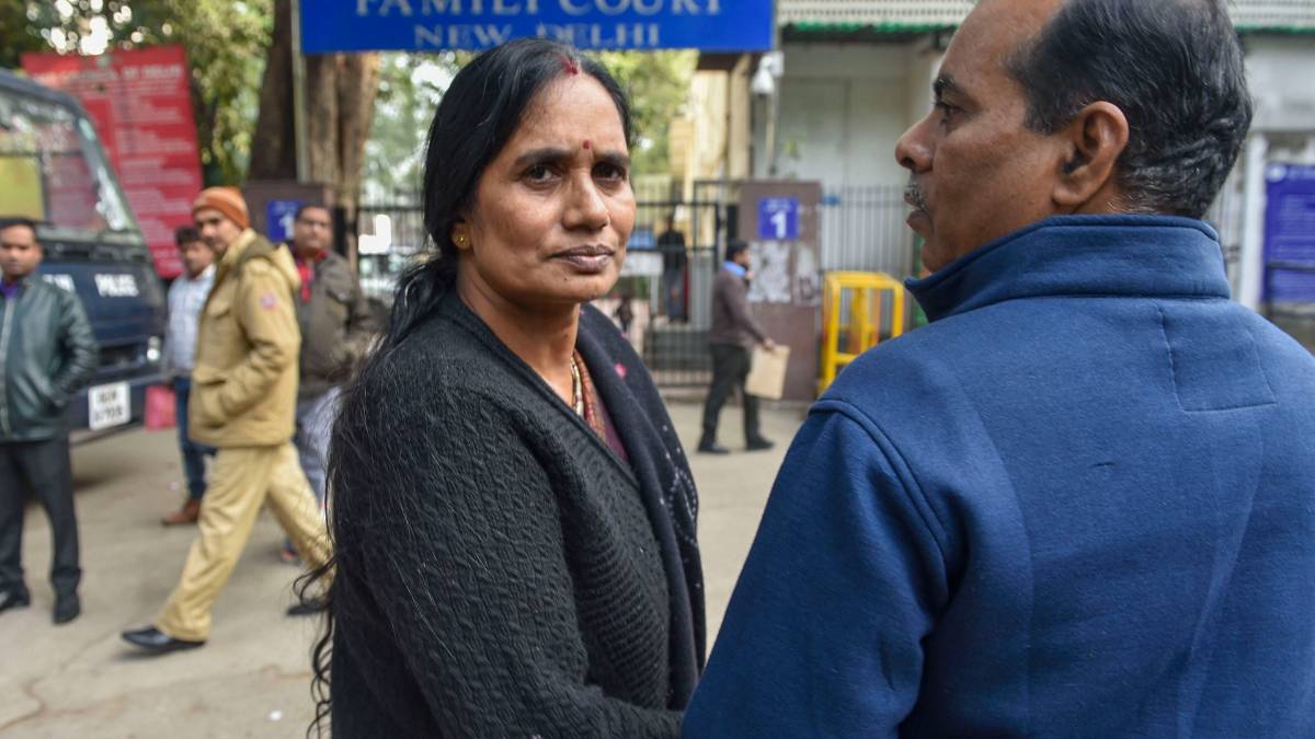 निर्भया की मां (फोटो-PTI)