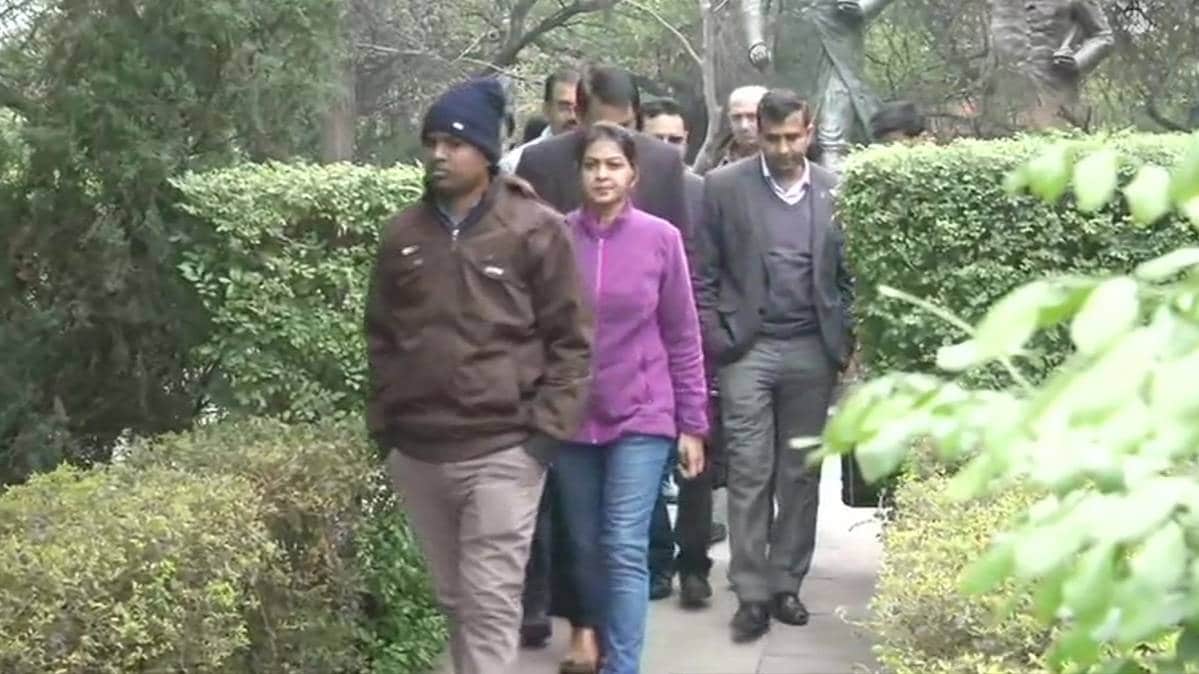 JNU पहुंची क्राइम ब्रांच की टीम(फोटो-ANI)