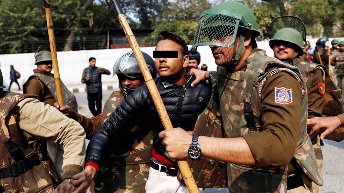 गोली चलाने वाले शख्स को पुलिस ने किया गिरफ्तार