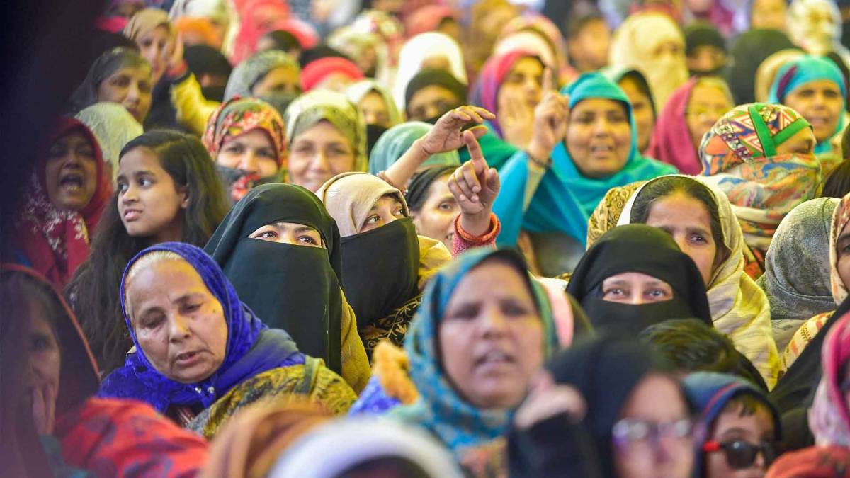 महिलाओं की प्रतीकात्मक तस्वीर (फोटो-PTI/Vijay Verma)