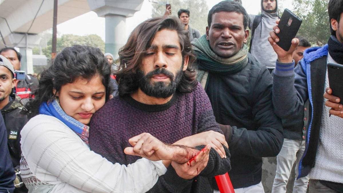 Injured Shadab Credit: PTI