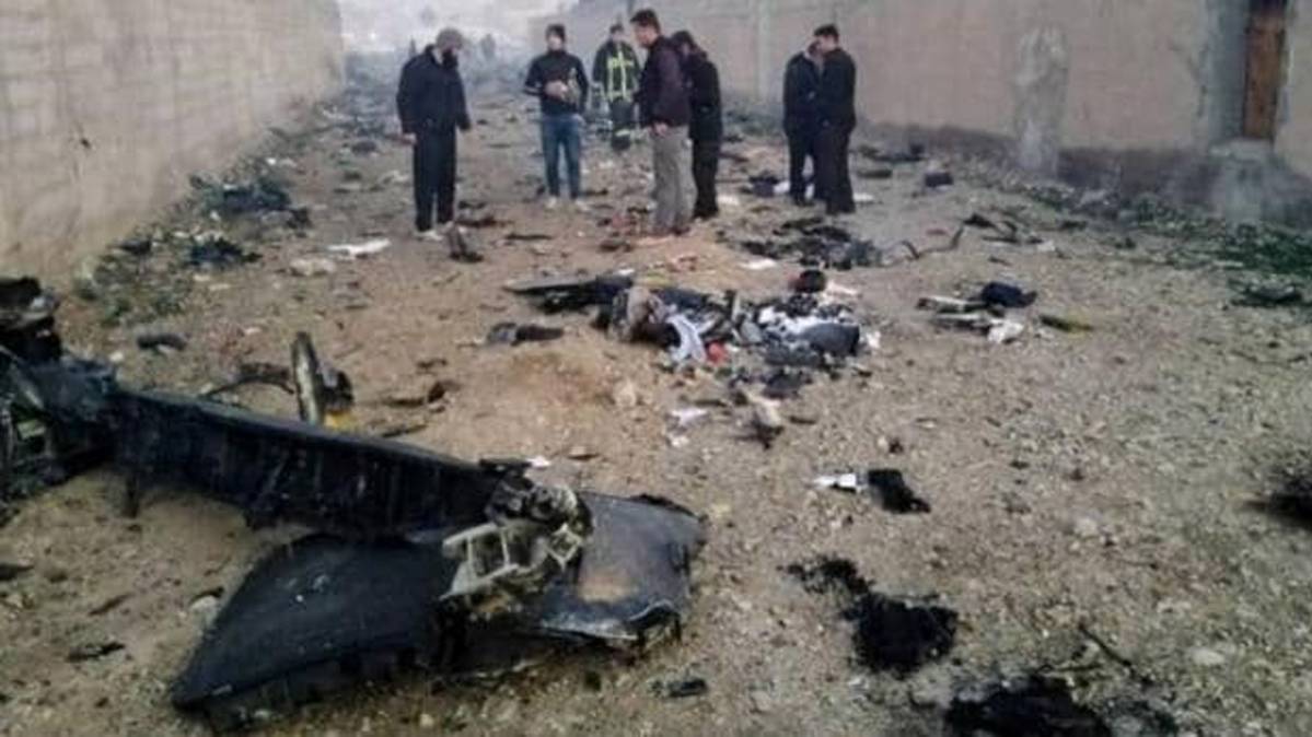 ईरानी वायु सेना की मिसाइल से क्रैश हुआ था विमान