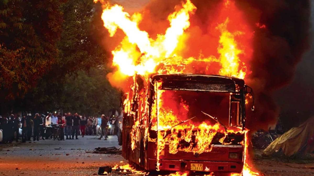 जामिया हिंसा की जांच पर पर बवाल