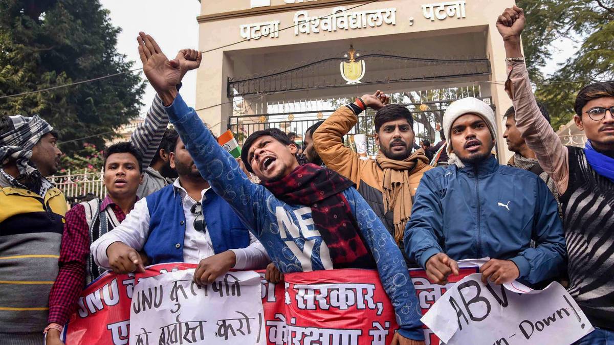 JNU हिंसा के खिलाफ प्रदर्शन (pti)