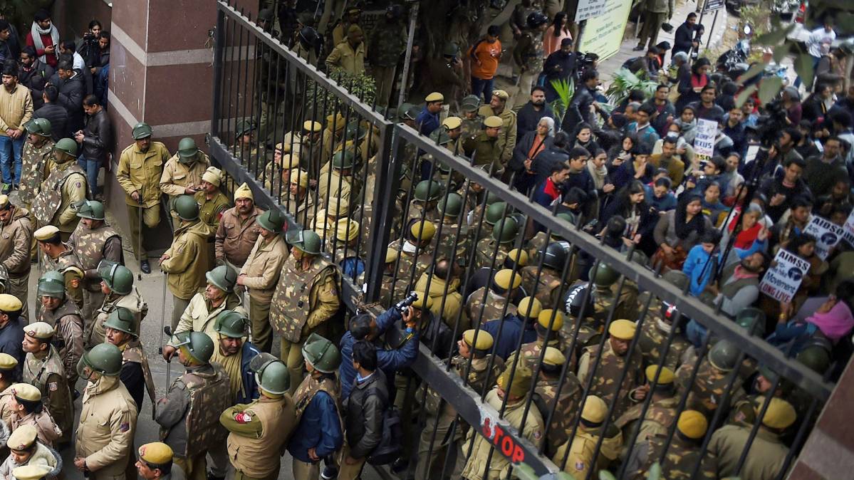 JNU में हिंसा (PTI)