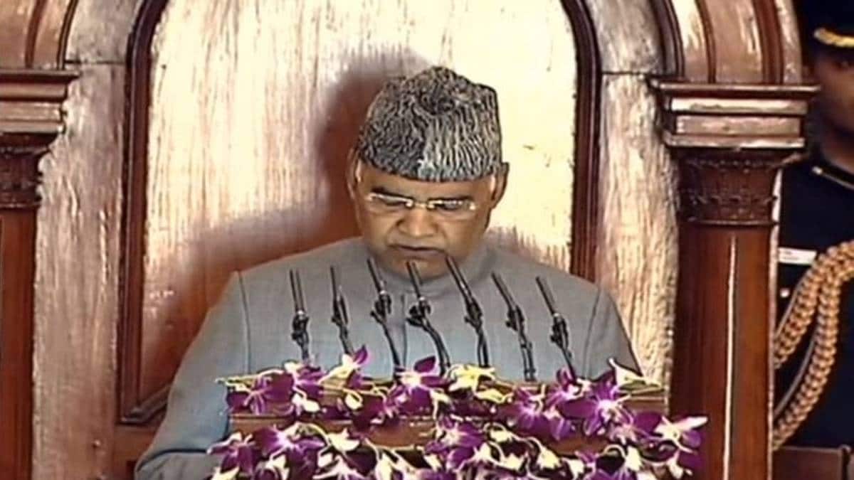 Budget session की शुरुआत से पहले राष्ट्रपति का अभिभाषण (फोटो-ANI)
