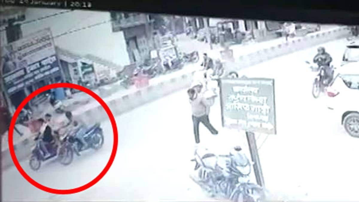 महिला से हजारों रुपये और आईफोन की लूट