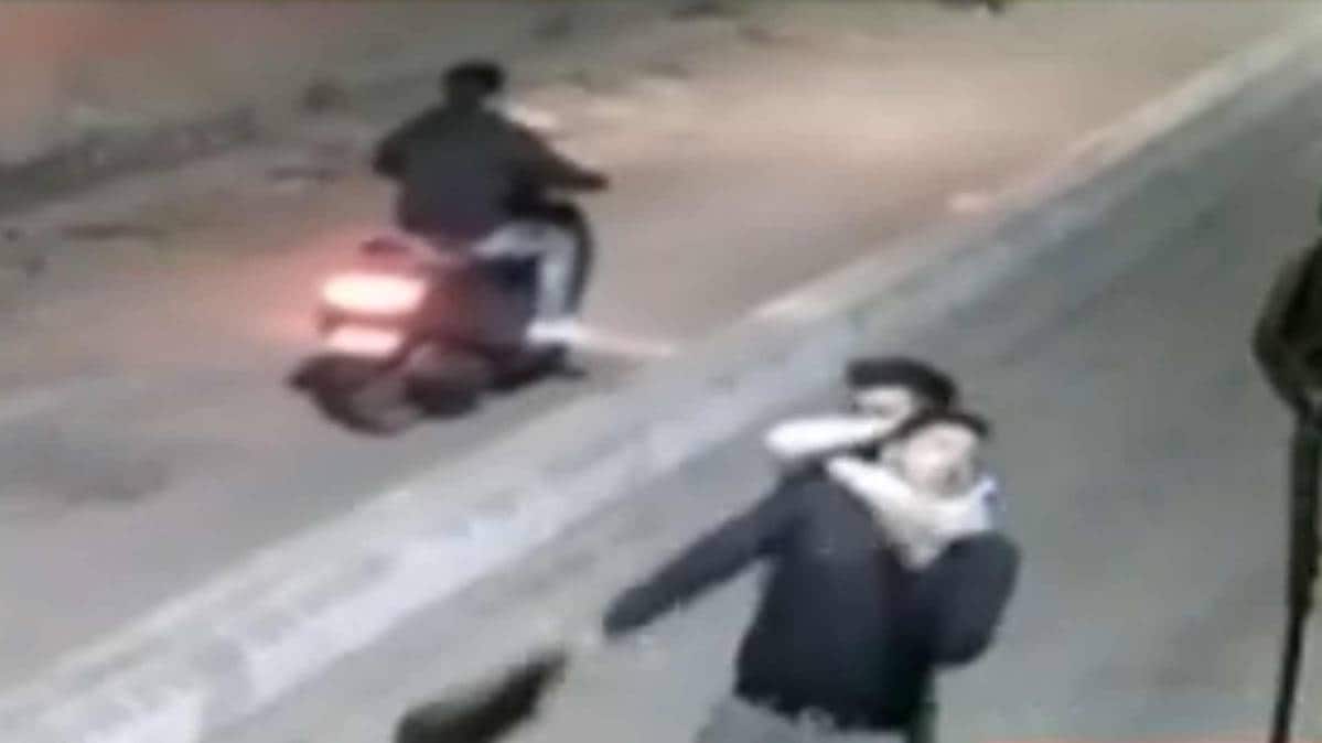 Delhi: Robbery Caught On Camera