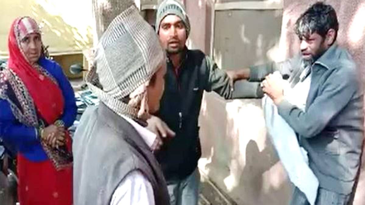 चोर को भीड़ ने पीटा