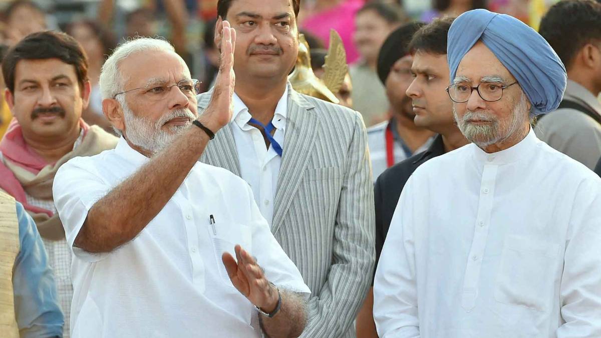 पीएम मोदी और पूर्व पीएम मनमोहन सिंह (फाइल फोटो)