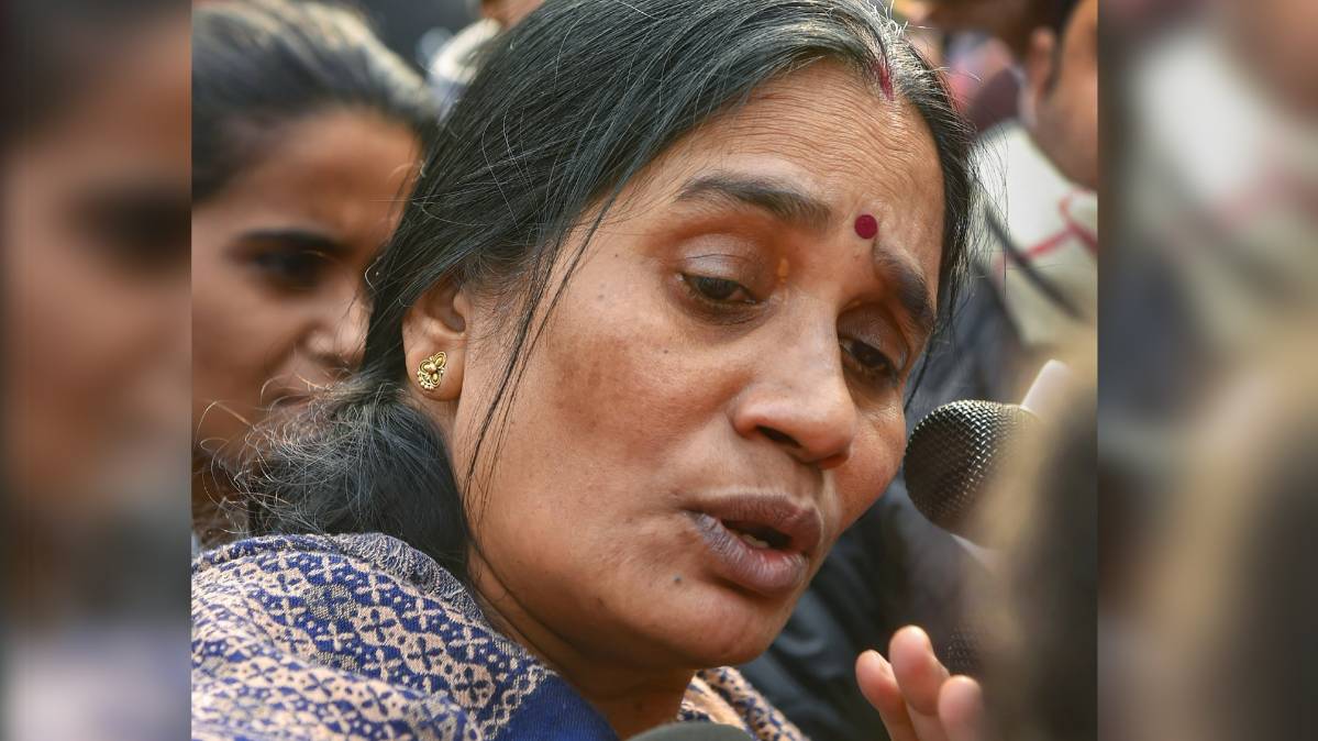 निर्भया की मां (PTI)