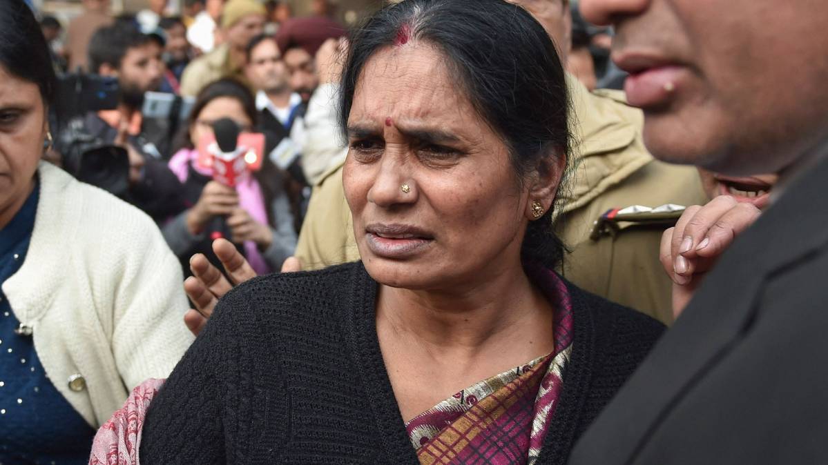 निर्भया की मां (PTI)