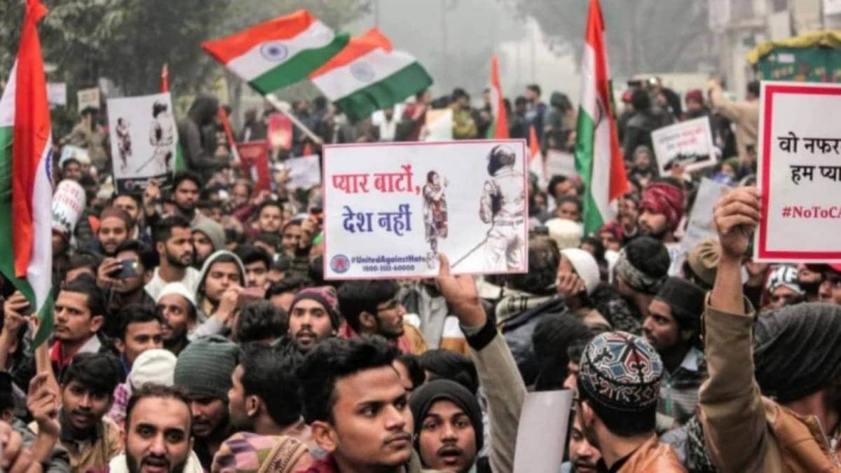 पीएम मोदी के चुनावी क्षेत्र वाराणसी में CAA पर प्रदर्शन